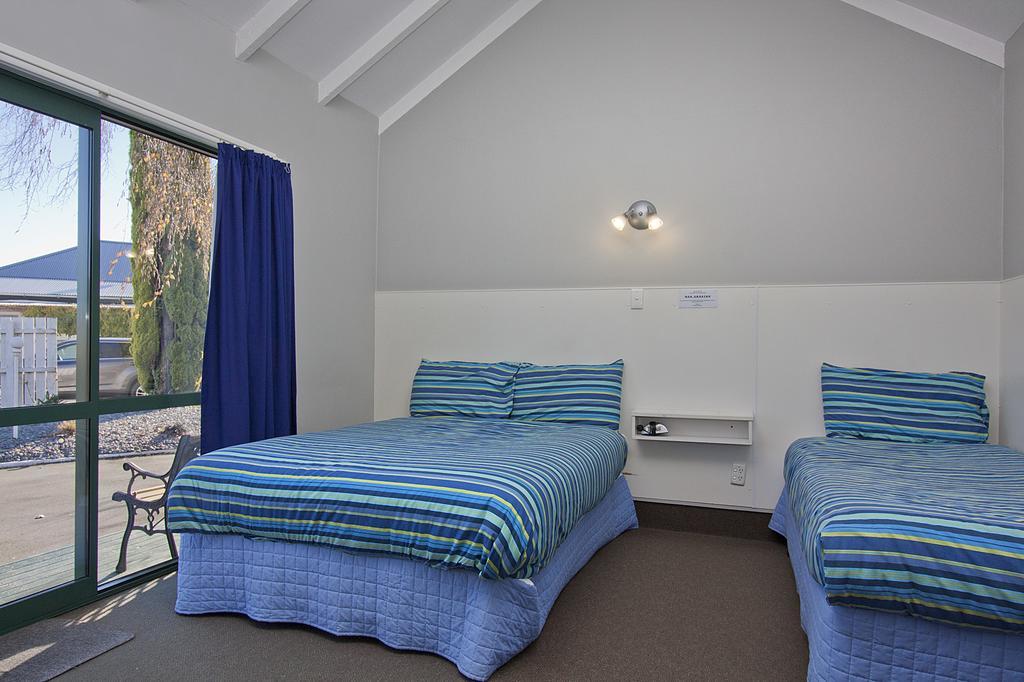 Coronation Park Motels Ashburton Buitenkant foto