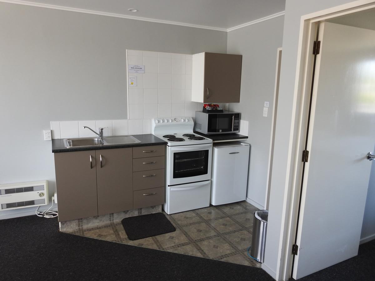 Coronation Park Motels Ashburton Buitenkant foto