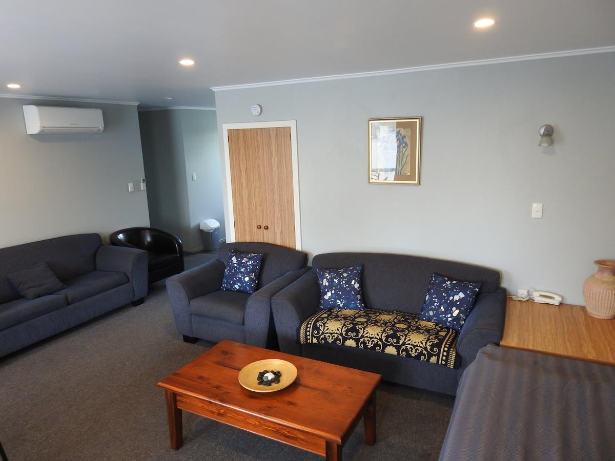 Coronation Park Motels Ashburton Buitenkant foto